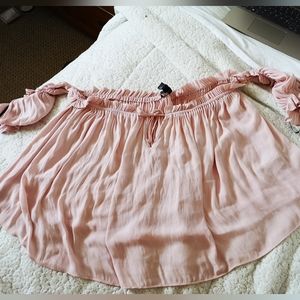 Pink Forever 21 top, off the shoulder sleeves can tuck sleeves in to be tube top